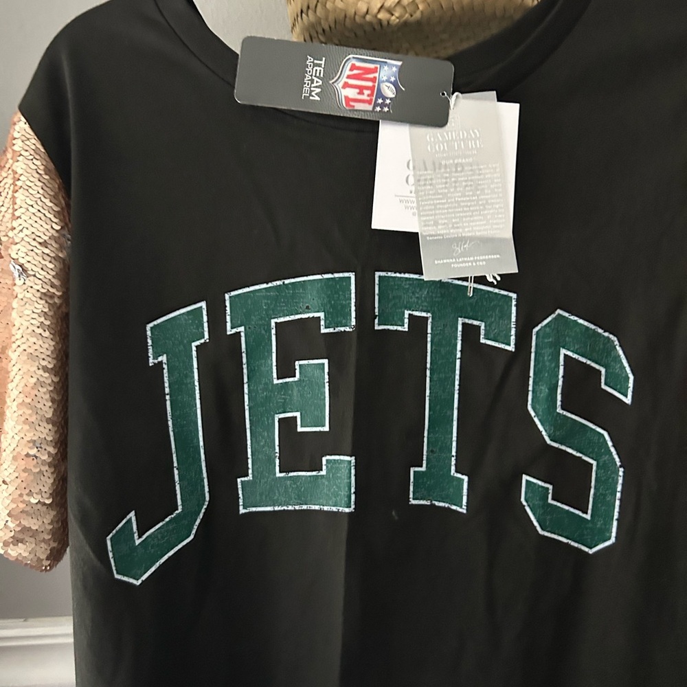 NWT New York Jets NFL Gameday Couture Black T-Shirt with Sequin Sleeves small - Picture 4 of 5